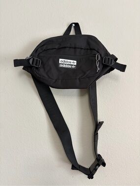 Adidas Originals Large Black Unisex Utility sling crossbody bag Fanny pack